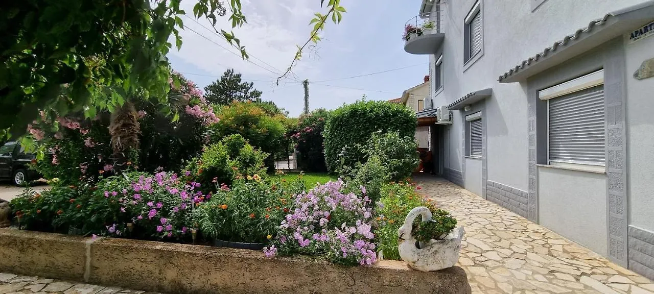 Bella Nina Apartments Silo  Croatia